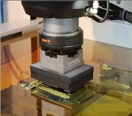 精密模具制造離不開放電加工,如何實現(xiàn)高精度